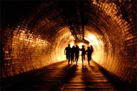<b><i>28 Weeks Later</i></b> 預告片