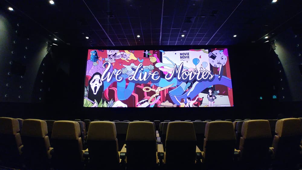 MOViEMAXX