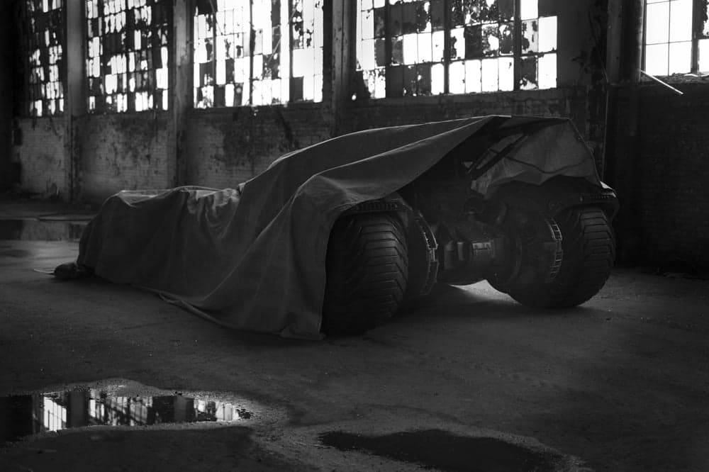 Director Zack Snyder Teases New Batmobile In <strong><em>Batman vs Superman</em></strong>