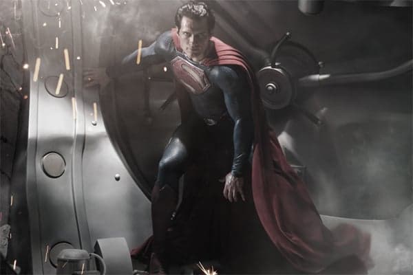 <strong><em>Man Of Steel</em></strong> Hits Internet