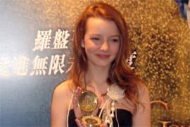 <b><i>The Golden Compass</i></b> Director & Actress Visit Hong Kong