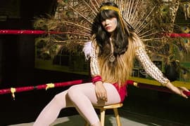 Bat For Lashes 帶來 <b><i>Two Suns</i></b>
