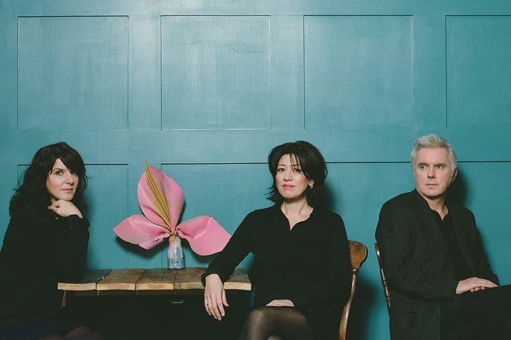 Lush Releases First New Song In 20 Years <strong>"Out Of Control"</strong>