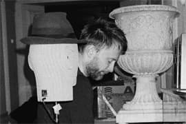 Thom Yorke 以新混音慶祝美國政治新紀元