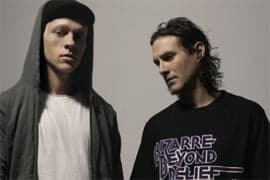 UNKLE 帶來 <b><i>More Stories</i></b>